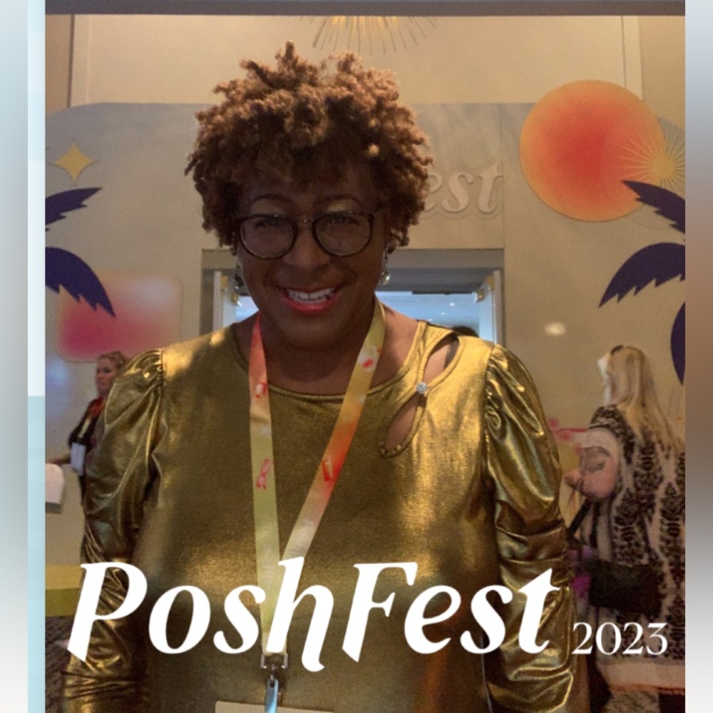 $25 Poshmark Gift Card Giveaway - Picture 8 of 12